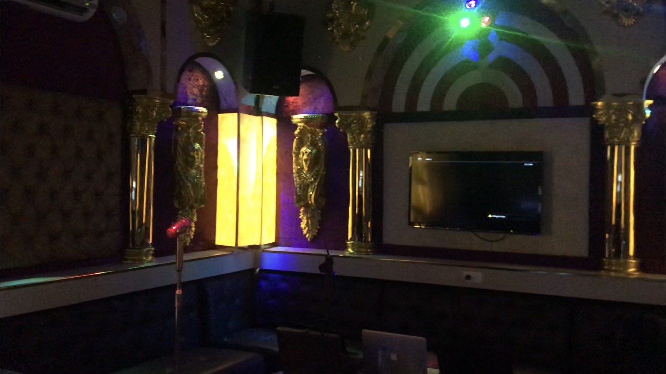 Phòng hát gia đình cấu hình 4sub nghe to mà không bị ồn, không bị điếc tai 1